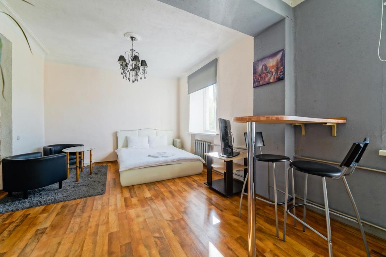 In The Center Of Minsk Apartment Exterior photo